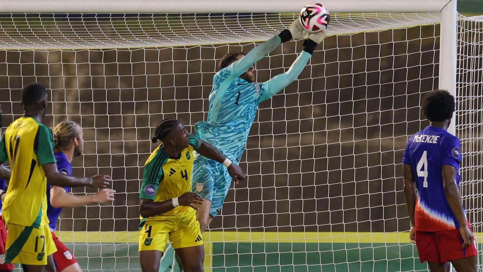 面对强敌时 面对强敌时